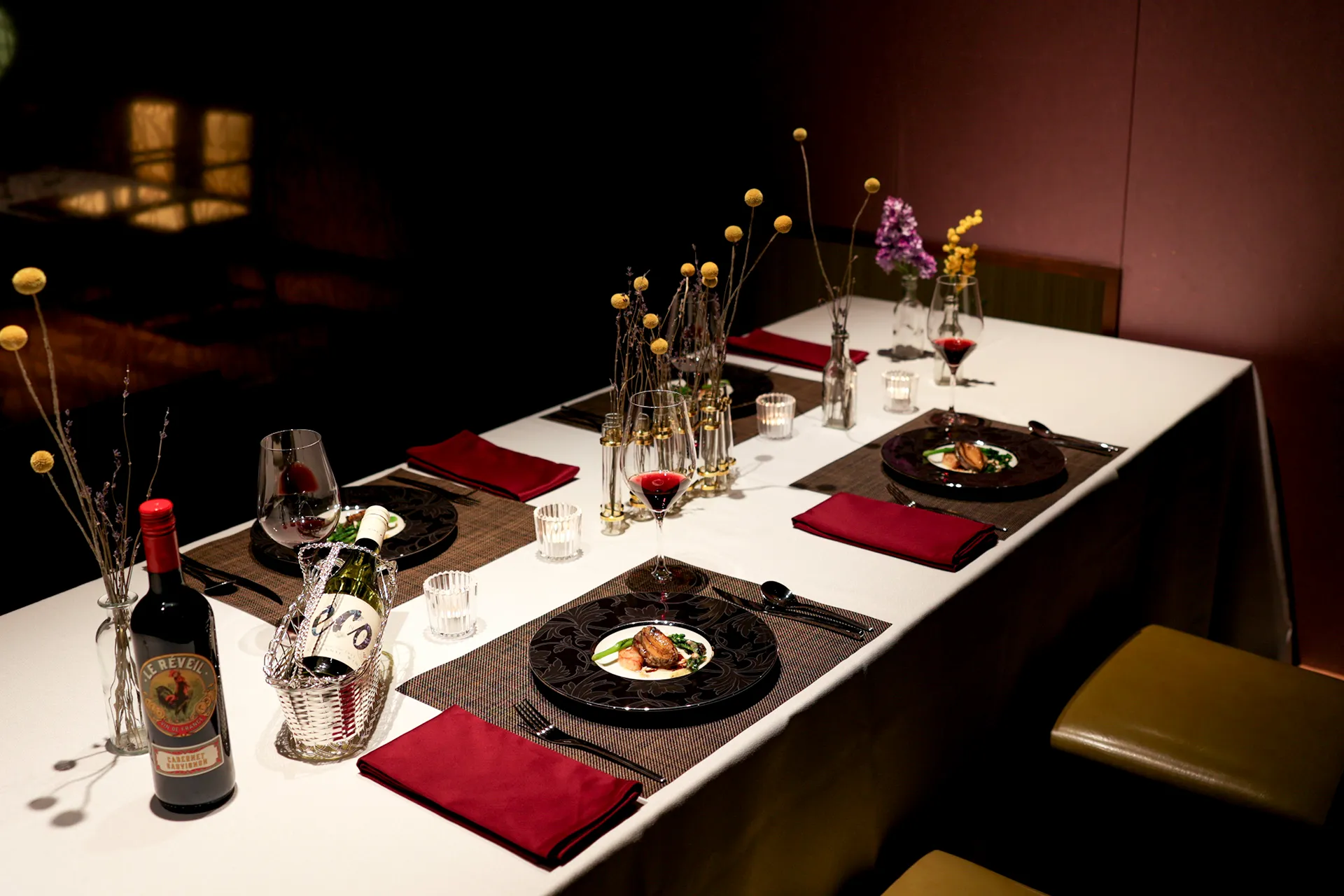 프렌치 테이블 분위기